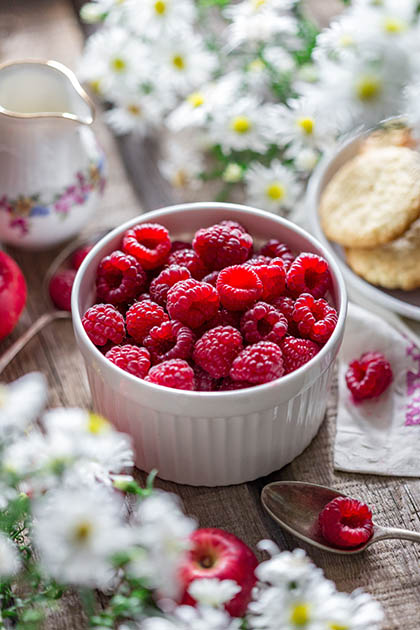 bowl-of-redberries